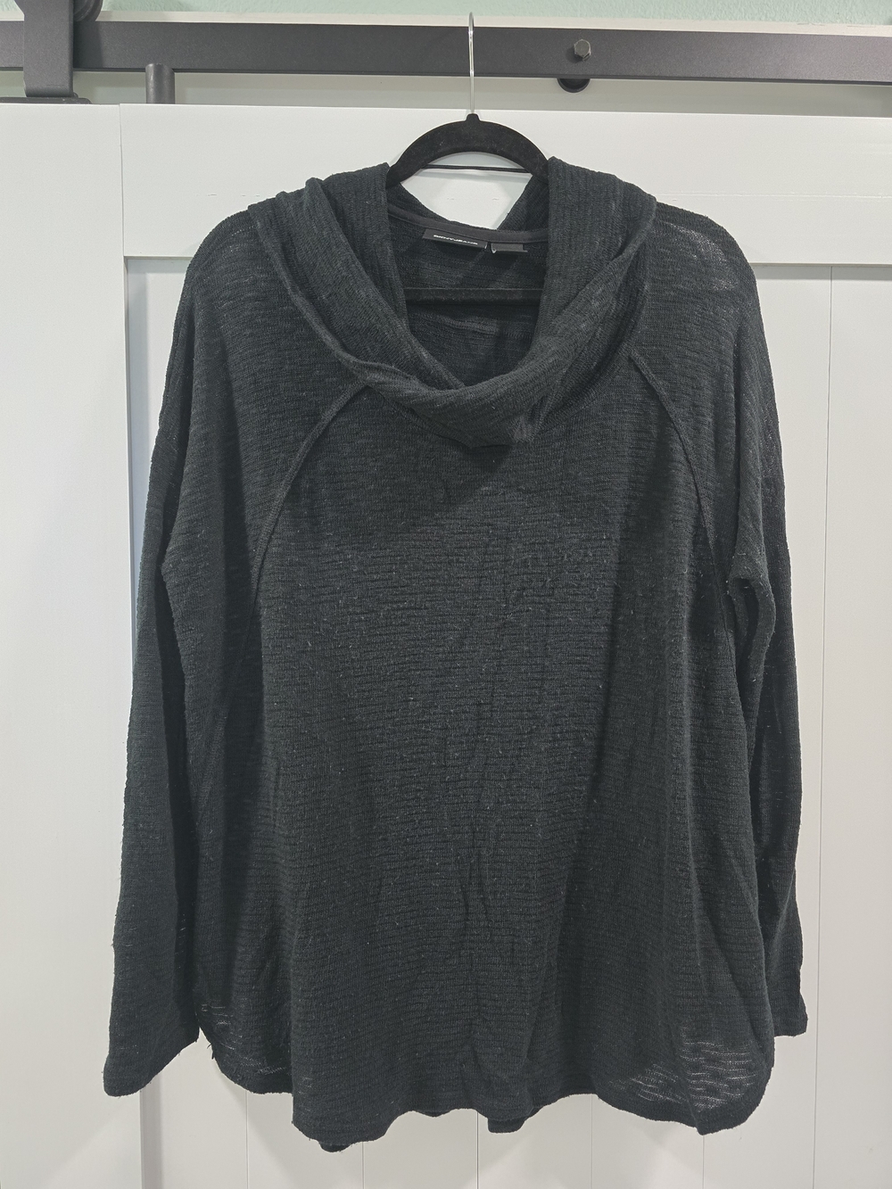 Dkny Black Hooded Lightweight Knit Pullover